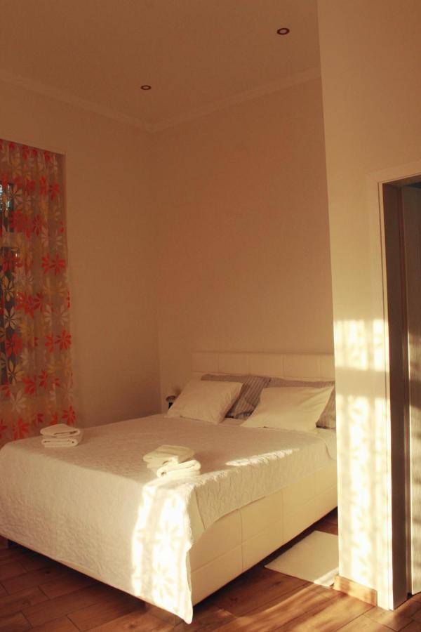 Kvija Rooms Subotica Exterior foto